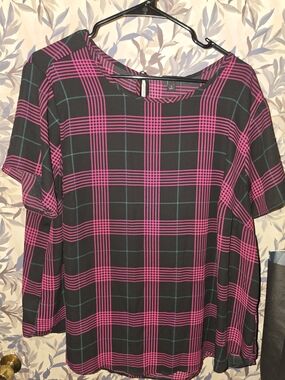 Torrid Black & Pink Plaid Short-Sleeve Top